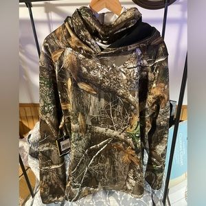 Men’s XL Realtree Tech Hoodie